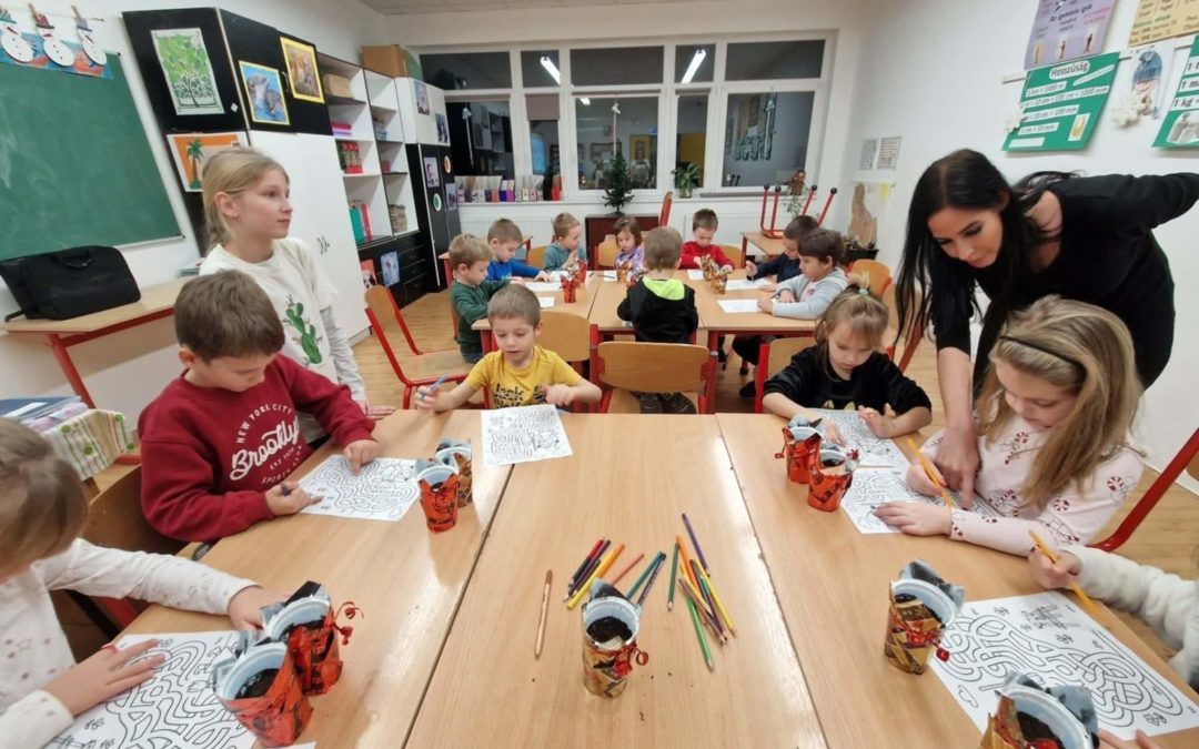 Hagyományőrző kézműves foglalkozás leendő elsőseinknek
